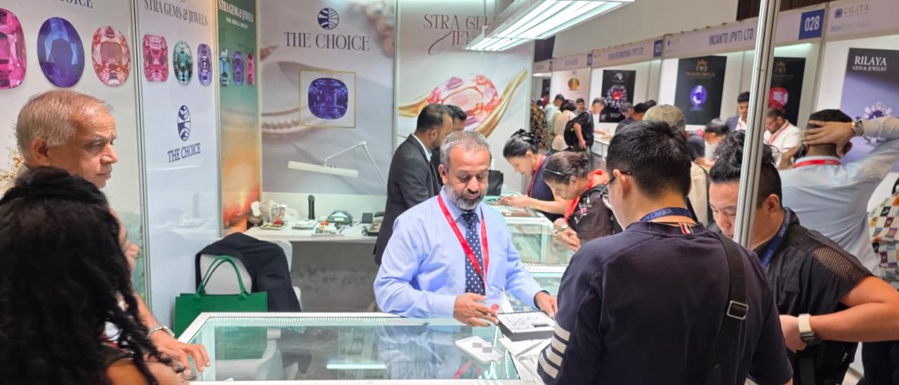 High-Traffic Exhibition Sales Counter